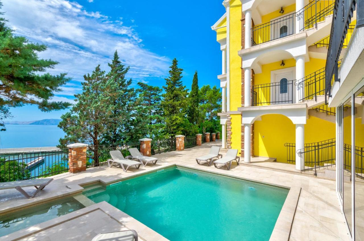 Palace Paulina B Novi Vinodolski Ngoại thất bức ảnh