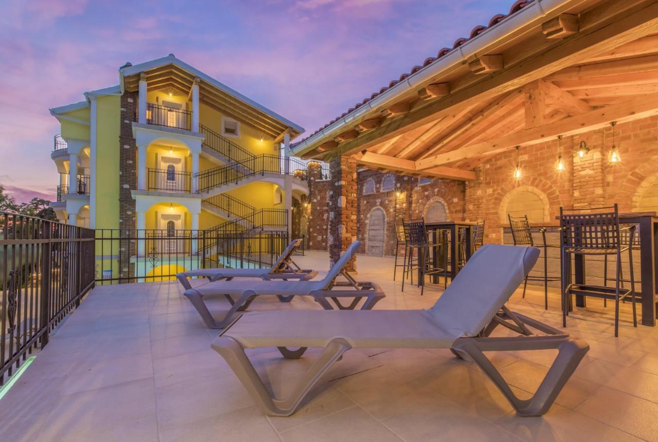 Palace Paulina B Novi Vinodolski Ngoại thất bức ảnh